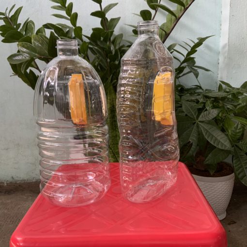 chai dầu ăn mẫu 2 - Chai Nhựa PET Thuận ý - Cơ Sở Sản Xuất Chai Nhựa PET Thuận ý